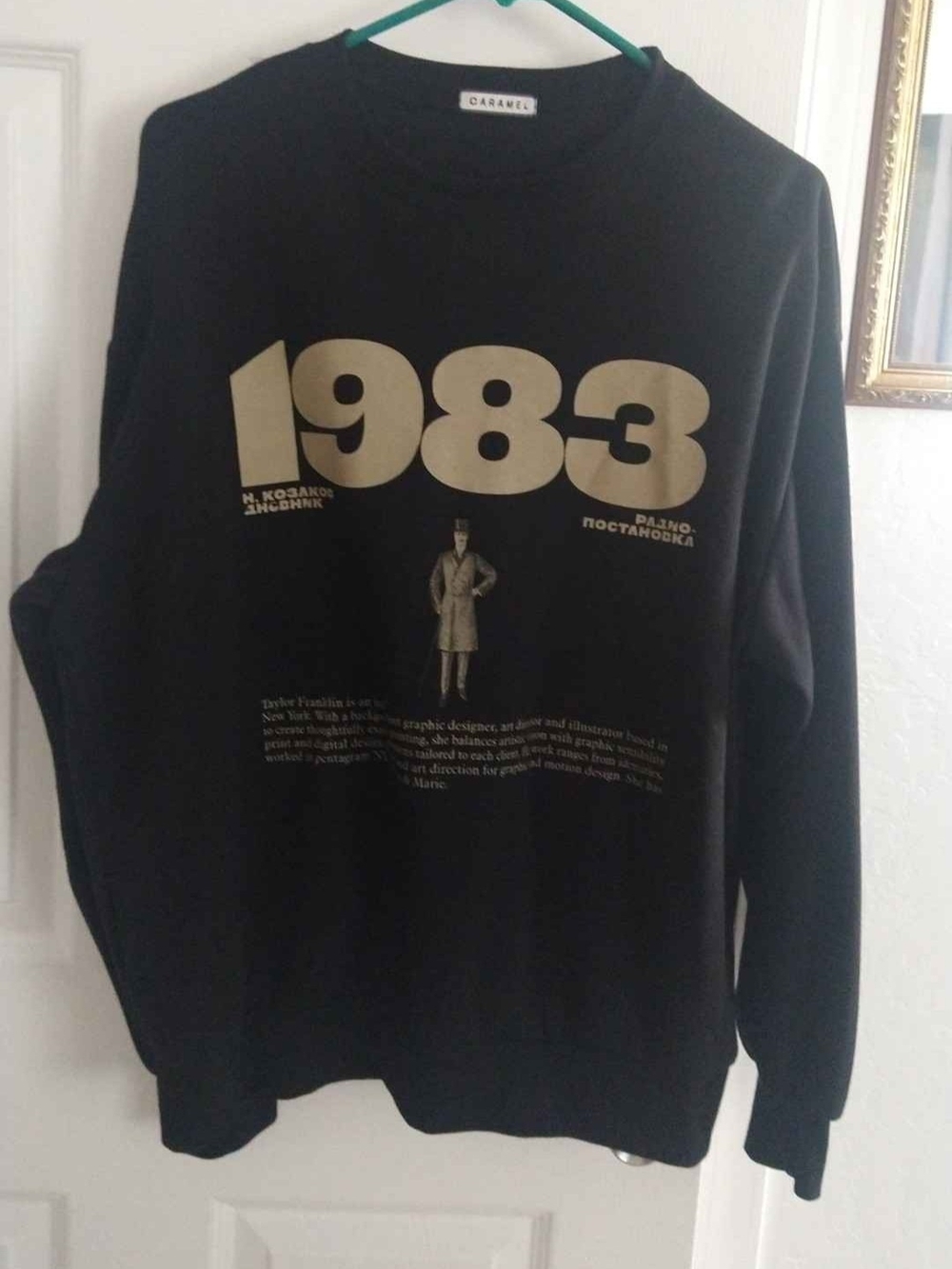 CARAMEL WOMEN'S Black Crewneck Sweater - Classic Everyday Knit